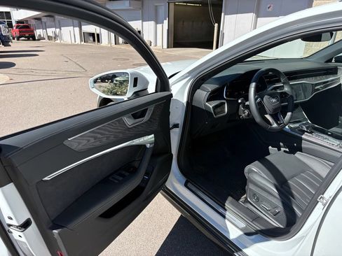 Used 2025 Audi A6 3.0T allroad Prestige AWD/4WD image 17