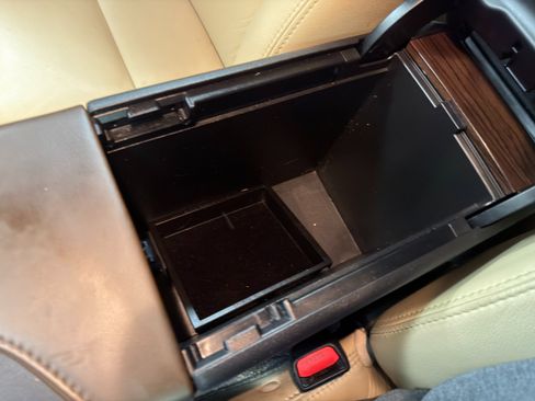 Used 2015 Toyota Avalon XLE image 51