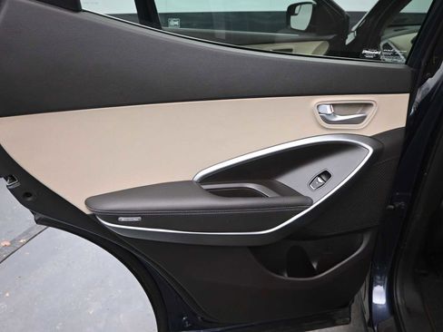 Used 2017 Hyundai Santa Fe Sport image 19