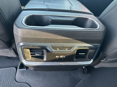 Used 2024 GMC Sierra 1500 Denali w/ Technology Package AWD/4WD image 25
