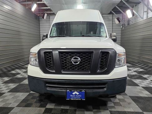 Used 2016 Nissan NV 2500 SV image 3