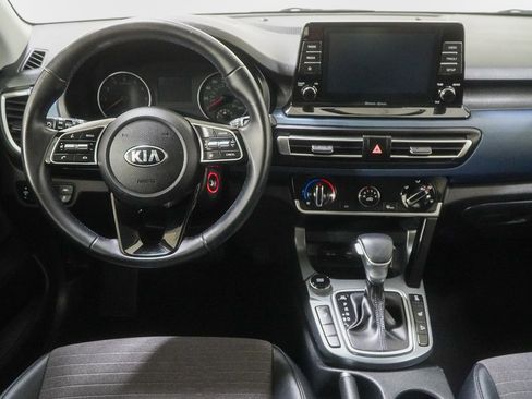 Used 2021 Kia Seltos S image 21