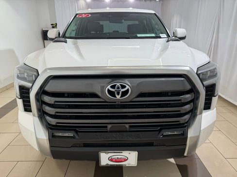 Used 2024 Toyota Tundra Limited AWD/4WD image 8