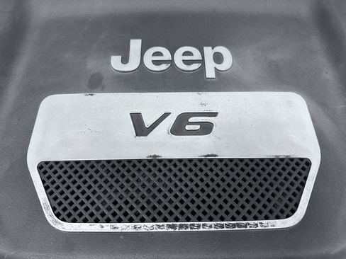 Used 2014 Jeep Wrangler Unlimited Sport w/ Quick Order Package 24S AWD/4WD image 47