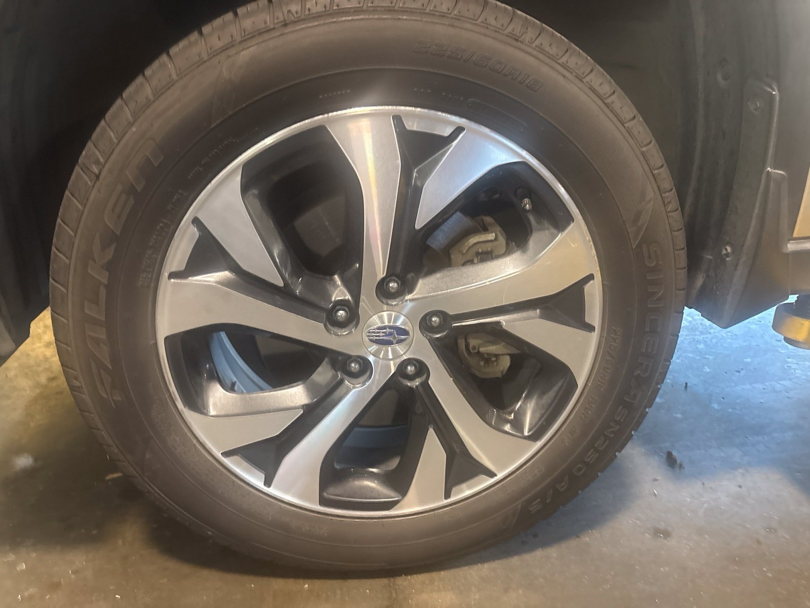 Used 2020 Subaru Outback Limited w/ Popular Package #2 AWD/4WD image 2