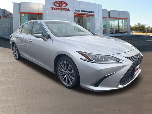 Used 2020 Lexus ES 350 w/ Premium Package image 3