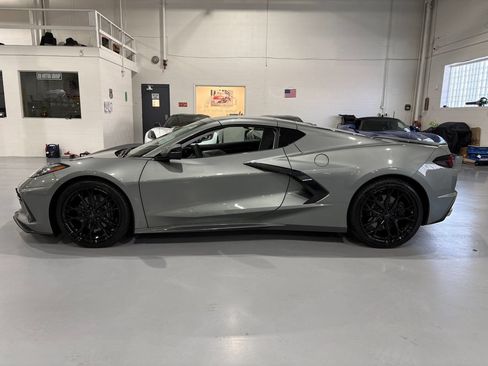 Used 2023 Chevrolet Corvette Stingray Premium Cpe w/ Battery Protection Package RWD image 4