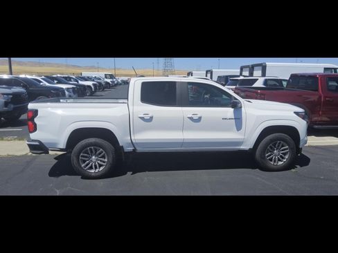 Used 2023 Chevrolet Colorado LT w/ LT Convenience Package III RWD image 12