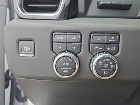 Certified 2024 GMC Sierra 2500 Denali w/ Denali Reserve Package image 24