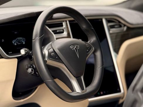 Used 2016 Tesla Model S 90D image 13