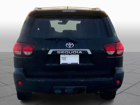 Used 2020 Toyota Sequoia Platinum image 5