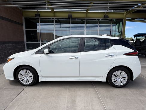 Used 2025 Nissan Leaf S FWD image 7