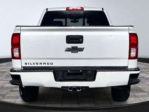 Used 2018 Chevrolet Silverado 1500 LTZ Z71 w/ Redline Edition AWD/4WD image 4