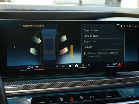 Used 2023 BMW 740i image 20