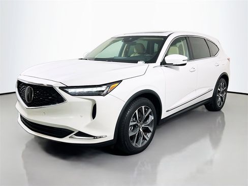 Used 2023 Acura MDX FWD w/ Technology Package image 3