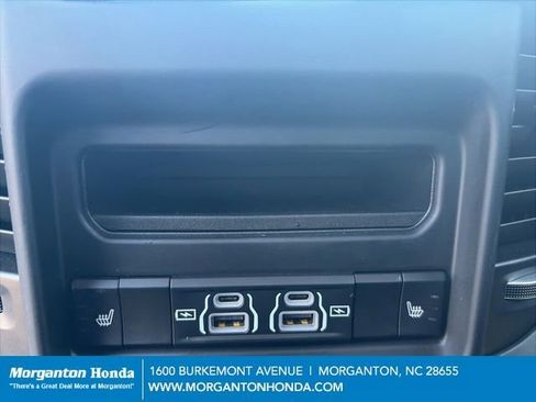 Used 2025 RAM 1500 Laramie AWD/4WD image 29