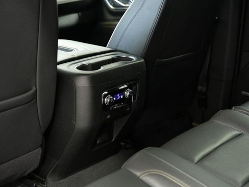 Certified 2024 GMC Yukon SLT AWD/4WD image 34