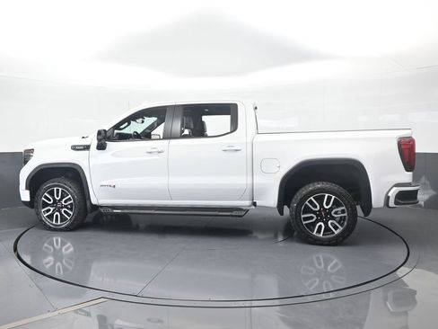 Used 2023 GMC Sierra 1500 AT4 w/ Technology Package image 3