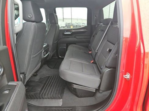 Used 2025 GMC Sierra 1500 Elevation image 12