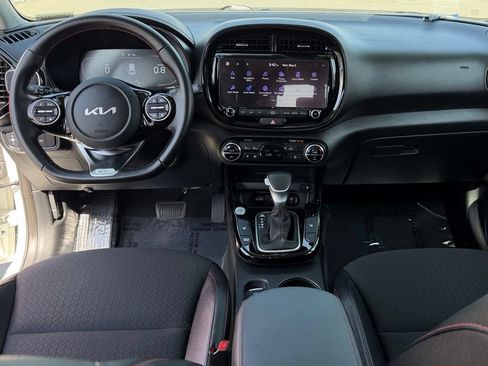 Used 2023 Kia Soul GT-Line w/ GT-Line Technology Package FWD image 32
