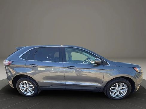 Used 2022 Ford Edge SEL image 4