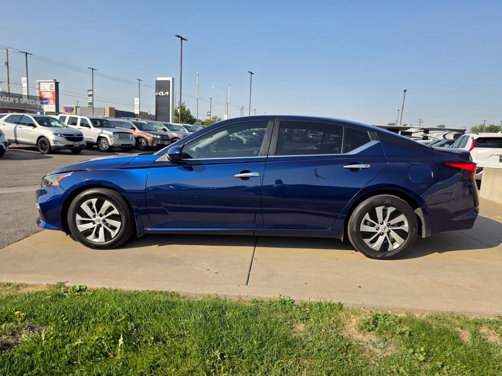 Used 2022 Nissan Altima 2.5 S w/ Driver Assist Package FWD image 8