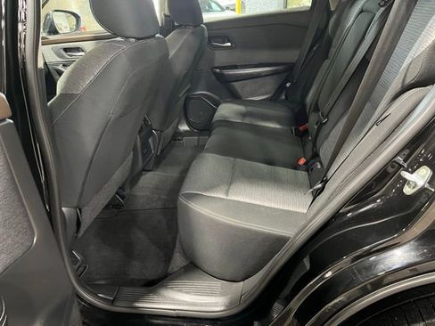 Used 2023 Nissan Rogue SV image 24