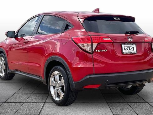 Used 2017 Honda HR-V EX image 11