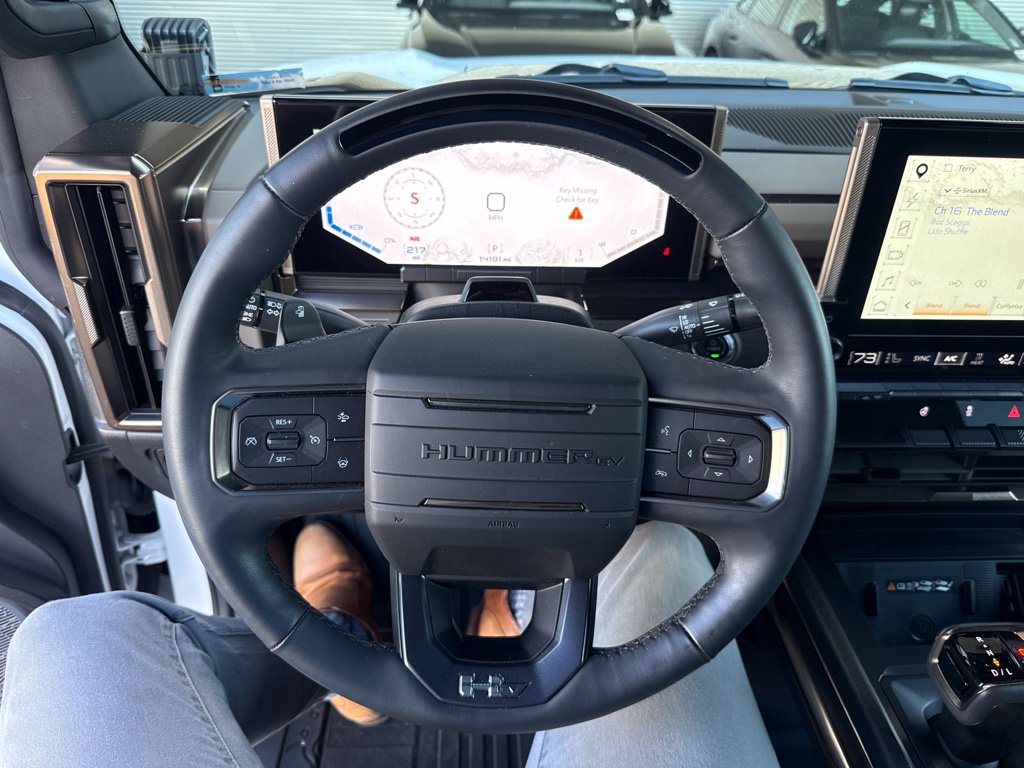 Used 2024 GMC Hummer EV 2X w/ LPO, Illumination Package AWD/4WD image 5