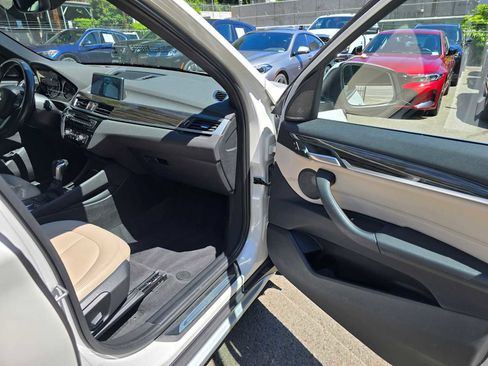 Used 2018 BMW X1 xDrive28i AWD/4WD image 10