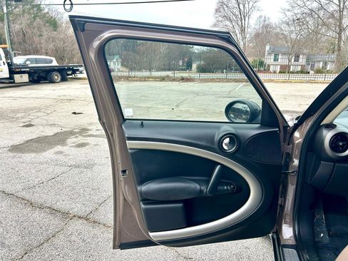 Used 2012 MINI Cooper Countryman image 8