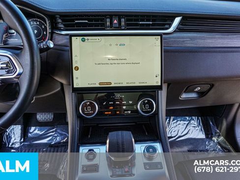 Used 2023 Jaguar F-PACE S AWD/4WD image 39