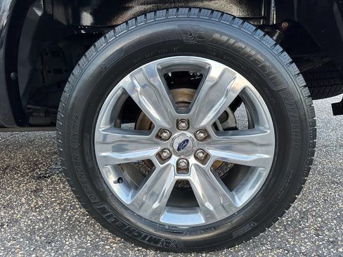 Used 2016 Ford F150 Platinum w/ Equipment Group 701A Luxury image 29