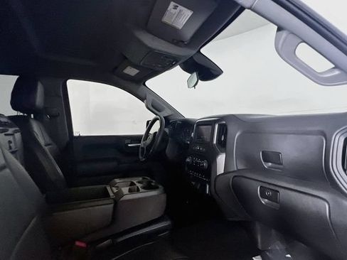 Used 2022 Chevrolet Silverado 1500 Custom Trail Boss AWD/4WD image 19