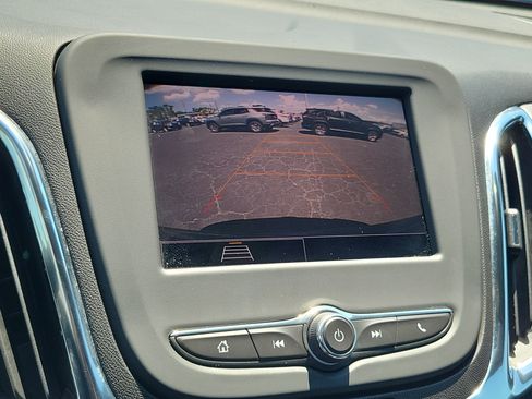Used 2024 Chevrolet Equinox LT FWD image 26