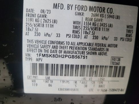 Used 2023 Ford Explorer XLT image 33