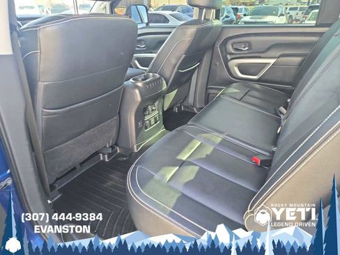 Used 2019 Nissan Titan PRO-4X w/ Pro-4x Convenience Package image 12