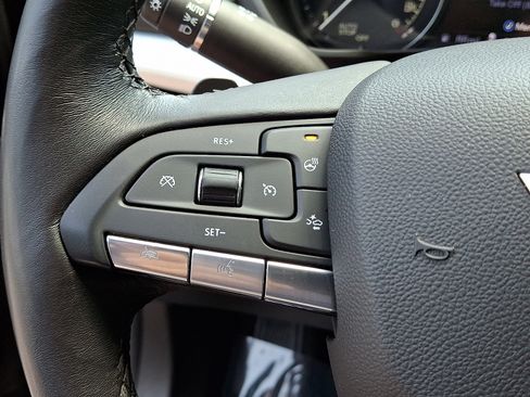 Used 2023 Cadillac XT4 Premium Luxury w/ Technology Package AWD/4WD image 21