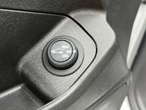 Used 2022 GMC Terrain SLT w/ Tech Package image 14