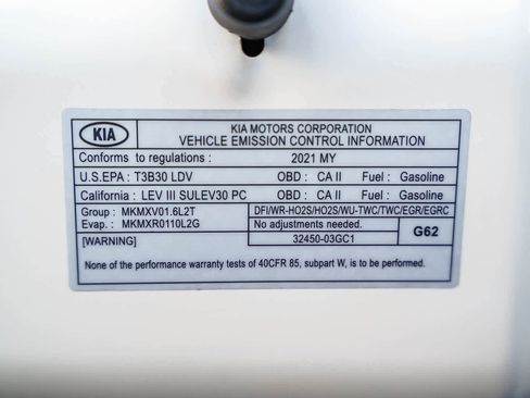 Used 2021 Kia Niro LXS image 28