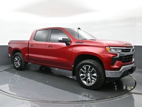 Used 2023 Chevrolet Silverado 1500 LT AWD/4WD image 6