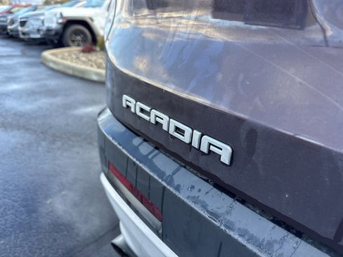 Used 2018 GMC Acadia SLE w/ LPO, Floor Liner Package image 30