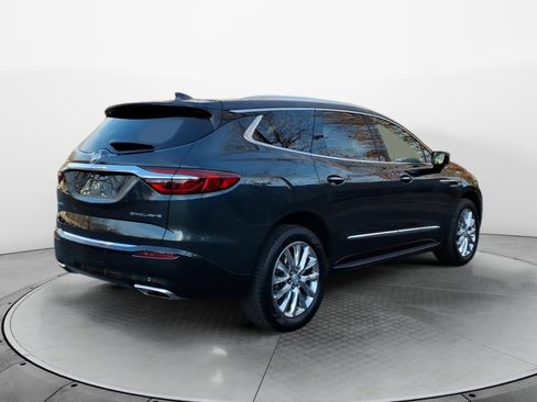 Used 2018 Buick Enclave Premium w/ Experience Buick Package image 7