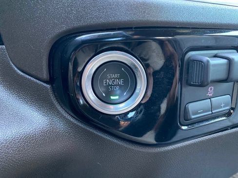 Used 2024 GMC Sierra 2500 SLE w/ SLE Value Package; AWD/4WD image 22