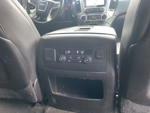 Used 2016 GMC Yukon SLT image 24
