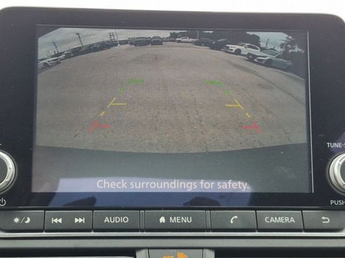 Used 2024 Nissan Altima 2.5 SV FWD image 10