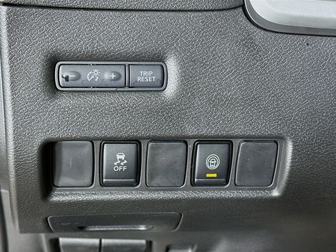 Used 2024 Nissan Murano SV w/ SV Midnight Edition Package image 17