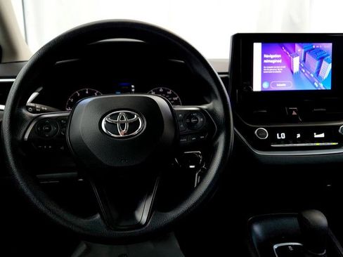 Used 2024 Toyota Corolla LE FWD image 27