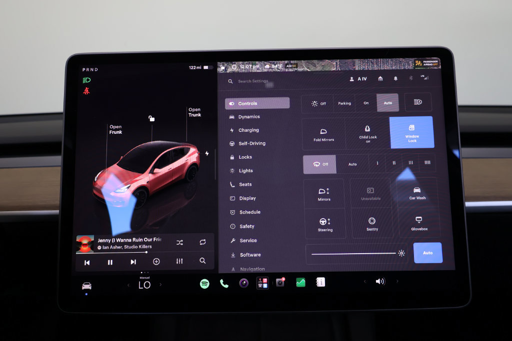 Used 2022 Tesla Model Y Performance AWD/4WD image 28