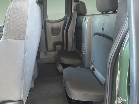 Certified 2025 Nissan Frontier SV AWD/4WD image 13